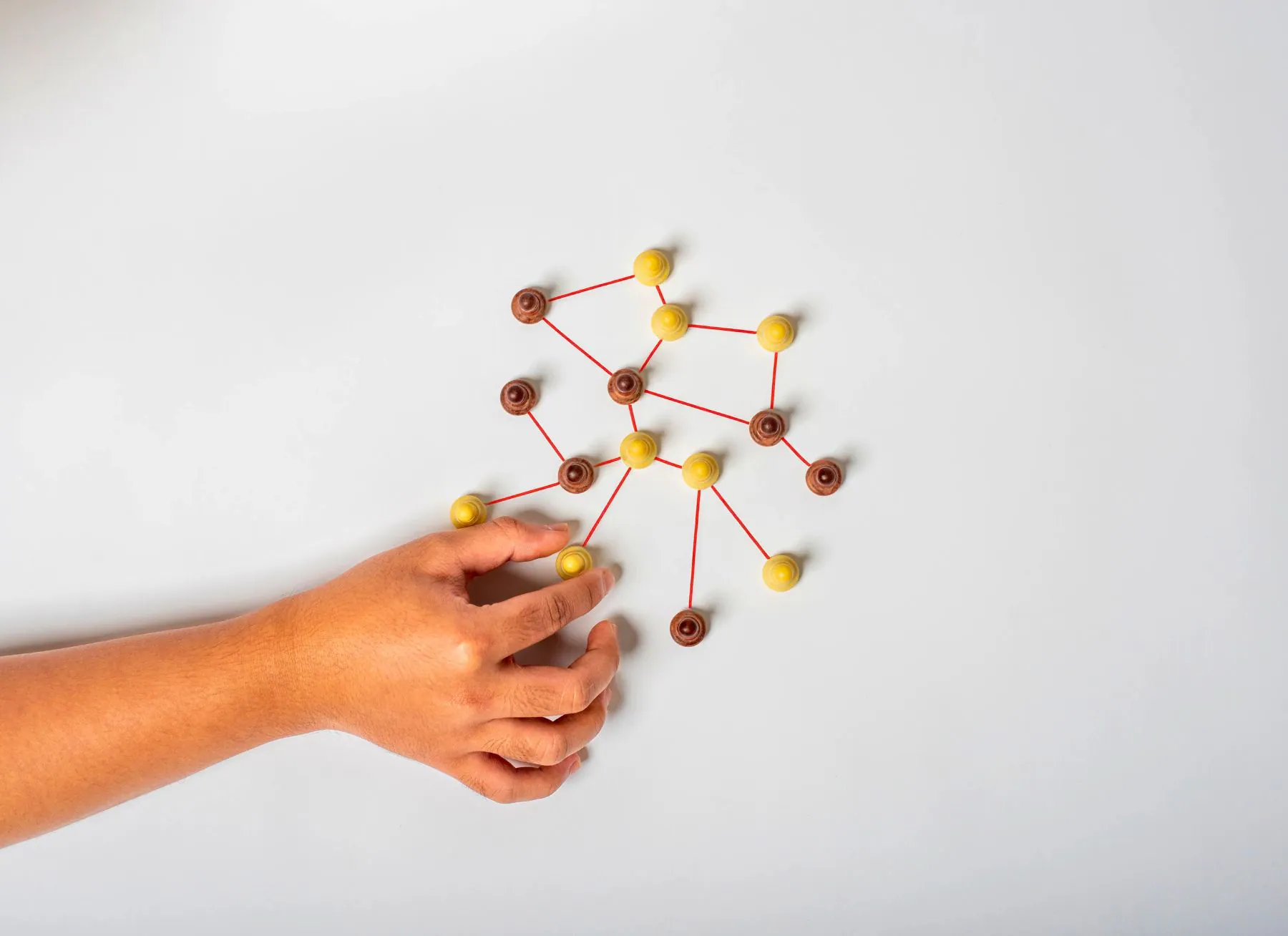 Ilustrasi konektivitas bisnis modern dengan Metro Ethernet dan distribusi data berbasis CDN