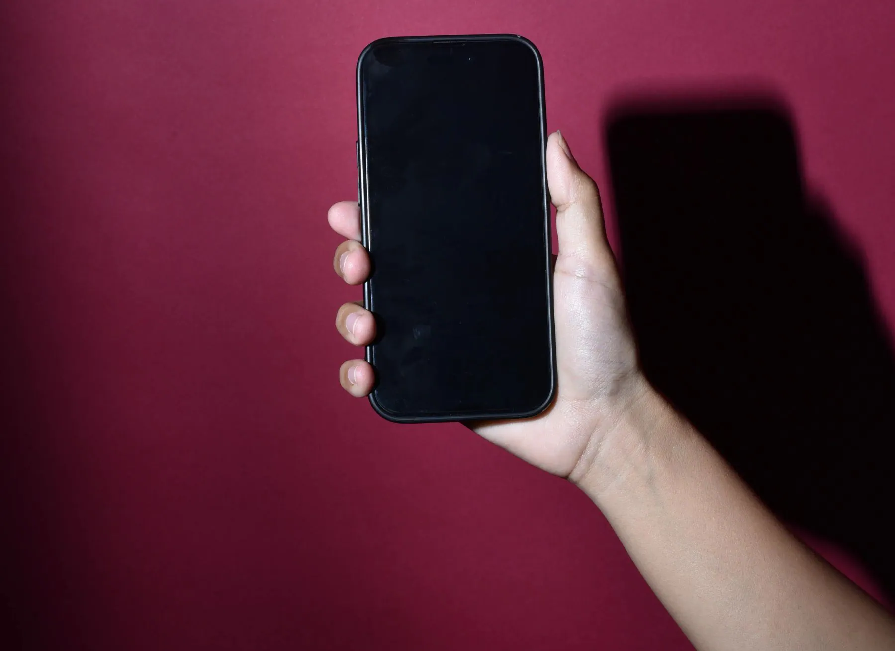 Ilustrasi password kuat dan sistem keamanan Telkom Enterprise untuk melindungi data perusahaan