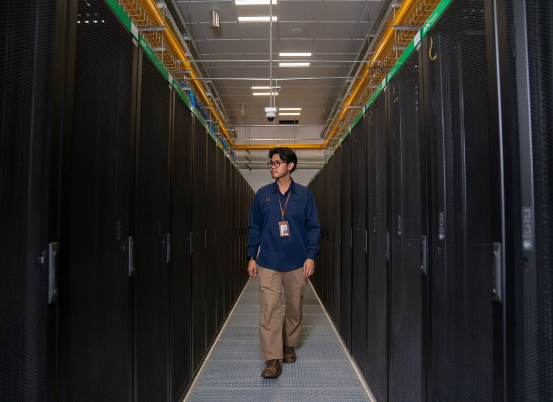 Solusi Big Data Analytics AI untuk mengubah data bisnis menjadi insight