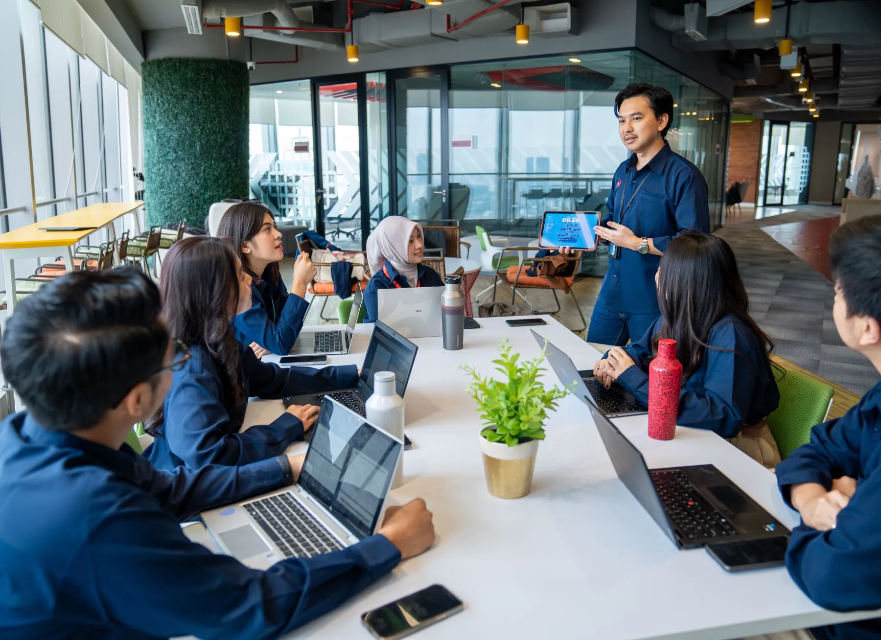 Telkom Luncurkan Program ESG 2024 sebagai Bagian Transformasi TelkomGroup