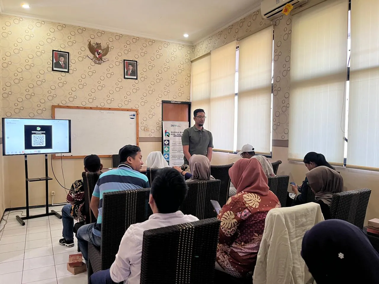 Fasilitator Rumah BUMN Telkom Ajak Digitalisasi UMKM Binaan