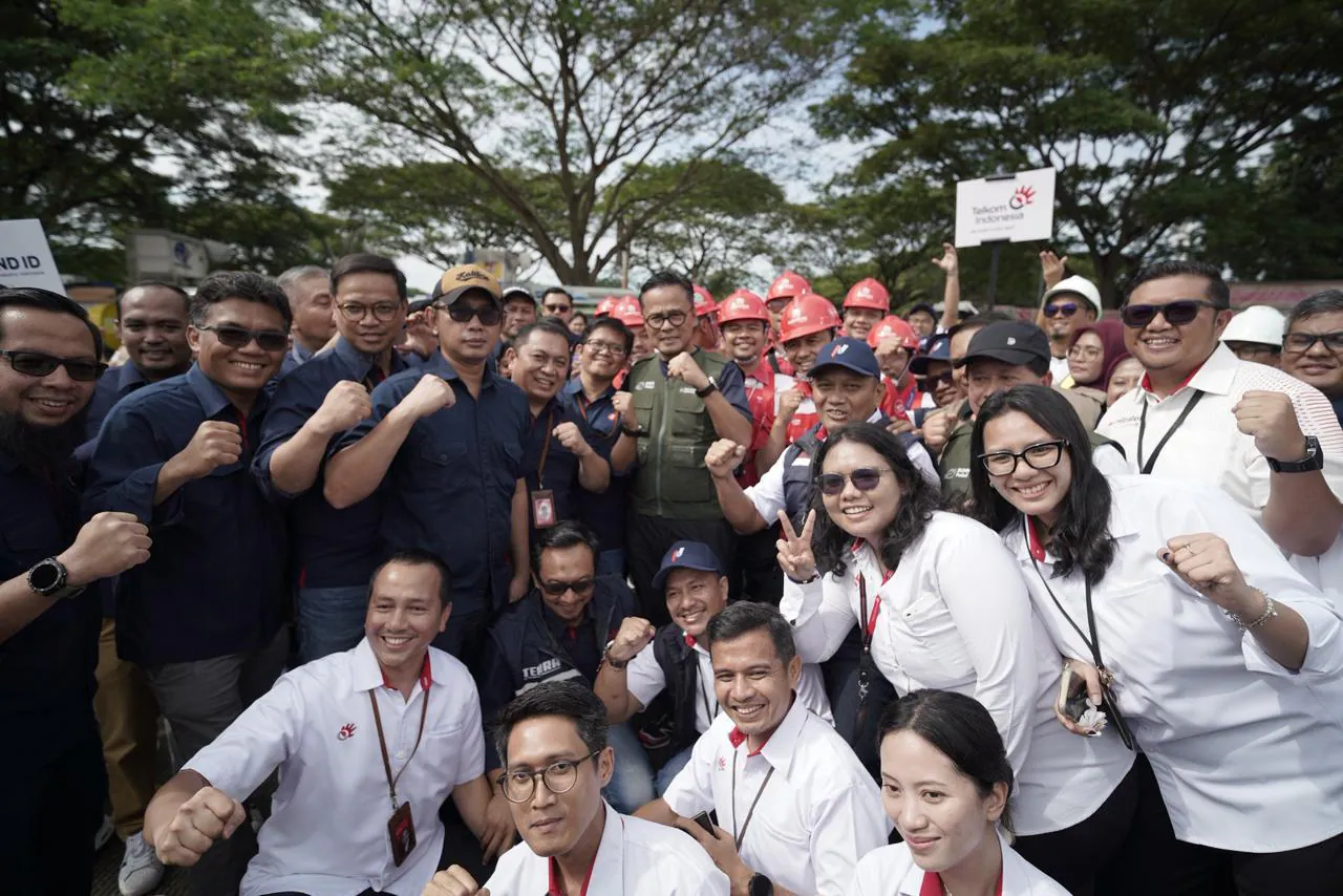 Bersama Danantara dan BUMN, TelkomGroup Kirim Relawan dan Bantuan Kemanusiaan di Masa Pemulihan