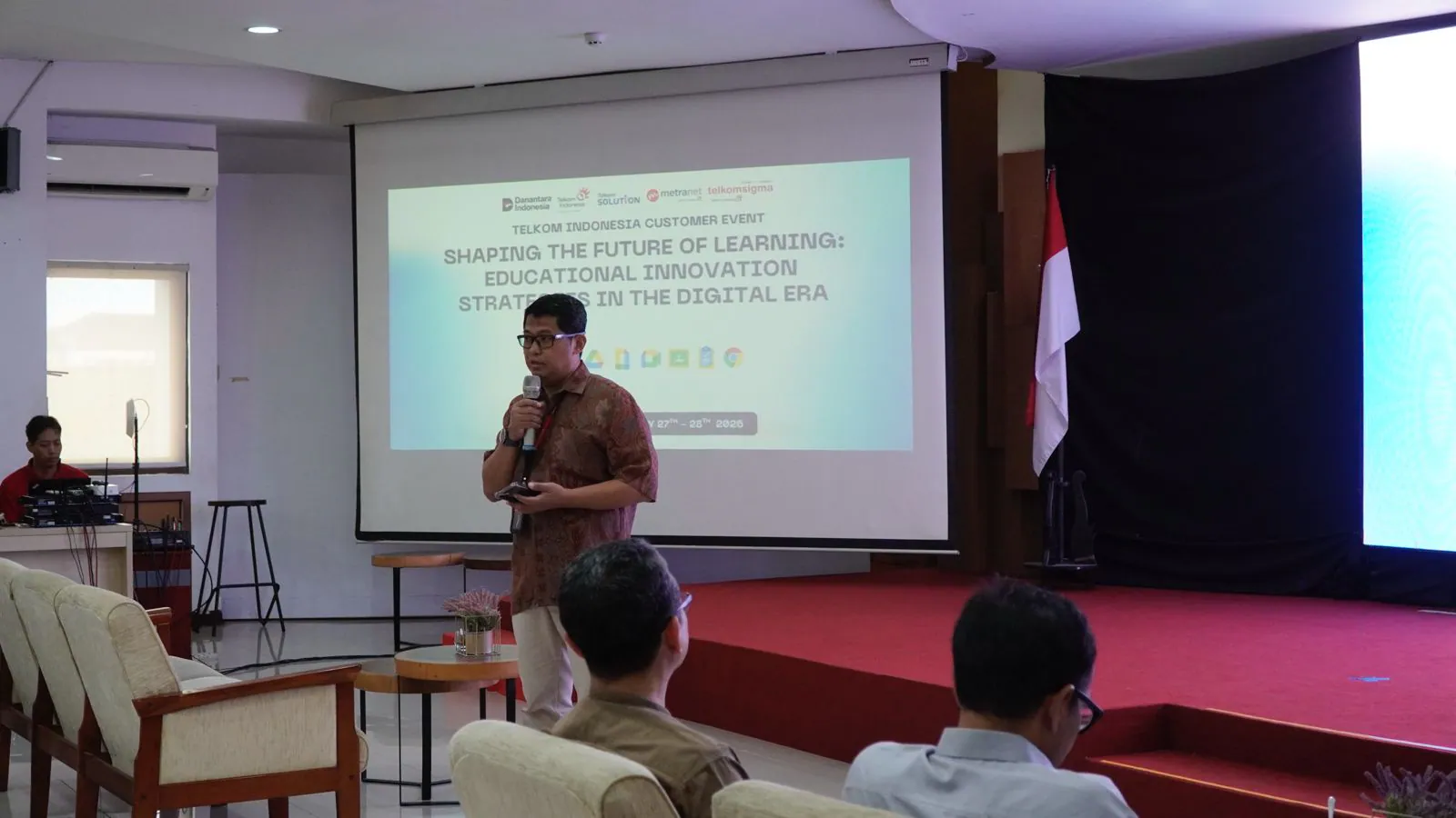 Telkom Perkenalkan Digitalisasi Pendidikan Berbasis AI di Yogyakarta