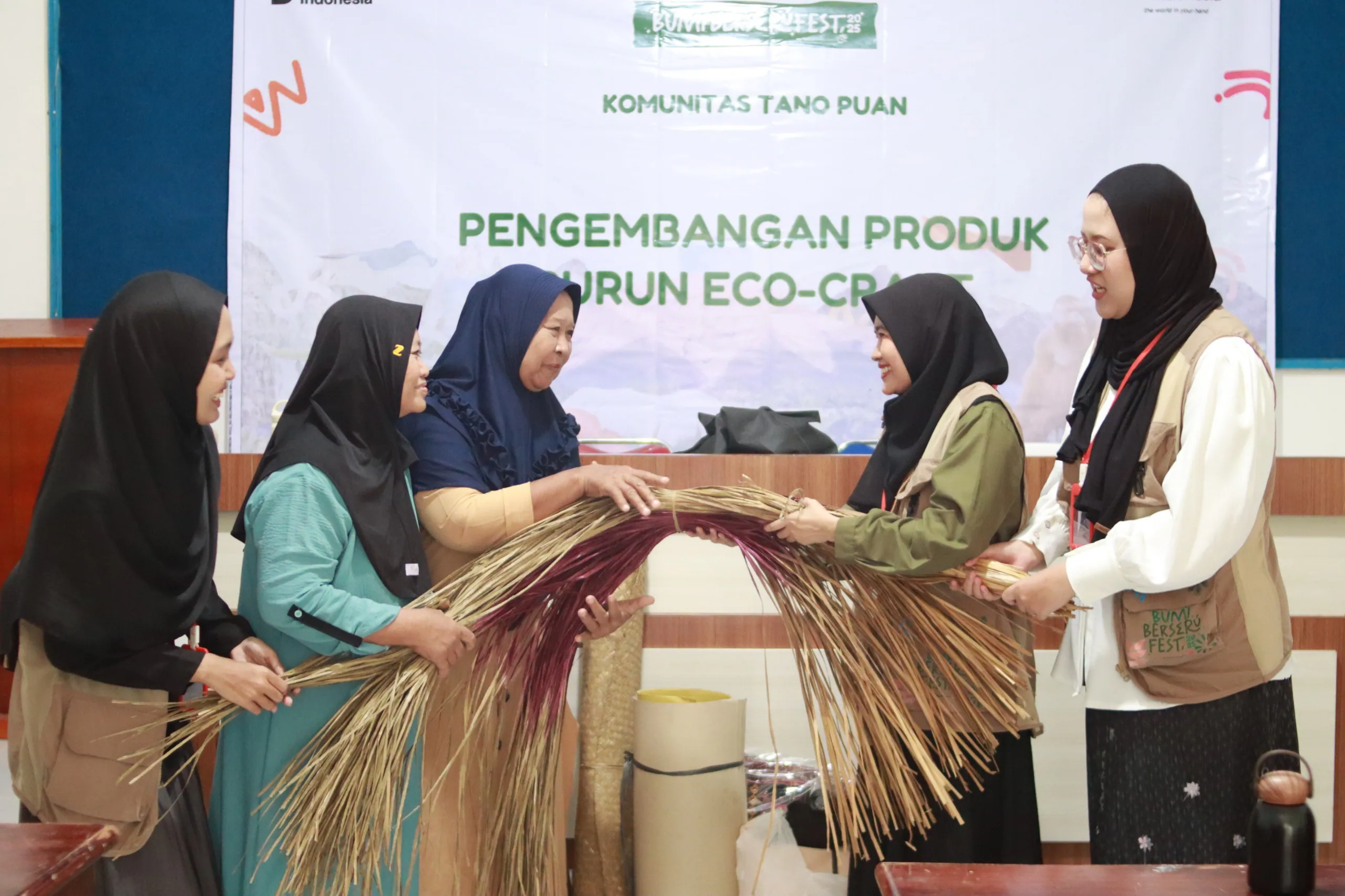 Telkom Bangun Masa Depan Ekonomi Inklusif Lewat Pendampingan dan Pemberdayaan Perempuan Penggerak UMKM