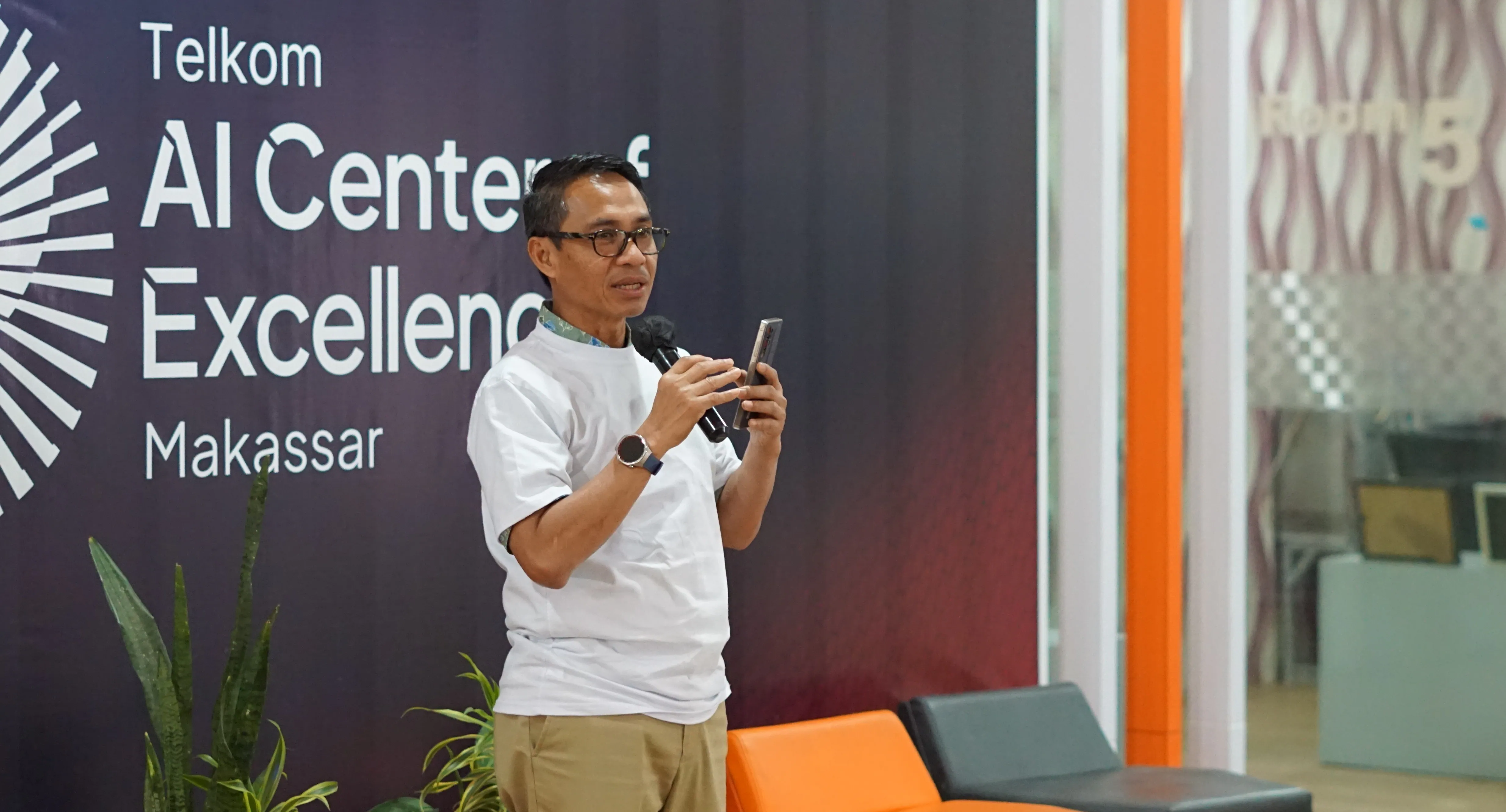 Telkom AI Center Makassar Jadi Motor Baru Inovasi Digital  di Indonesia Timur