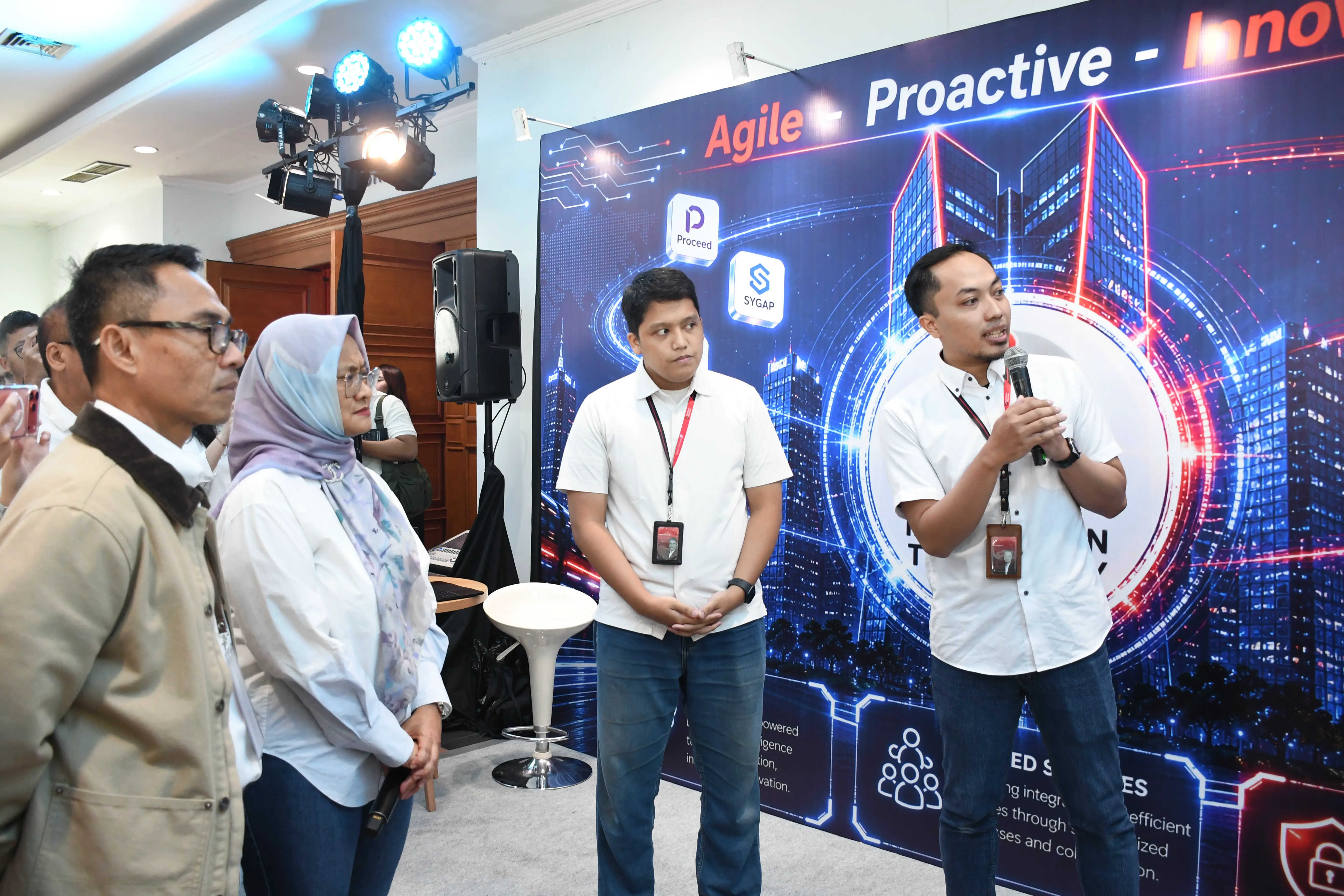 ITD Summit 2026: TelkomGroup Buktikan AI Bukan Tren, Tapi Alat Kerja Nyata