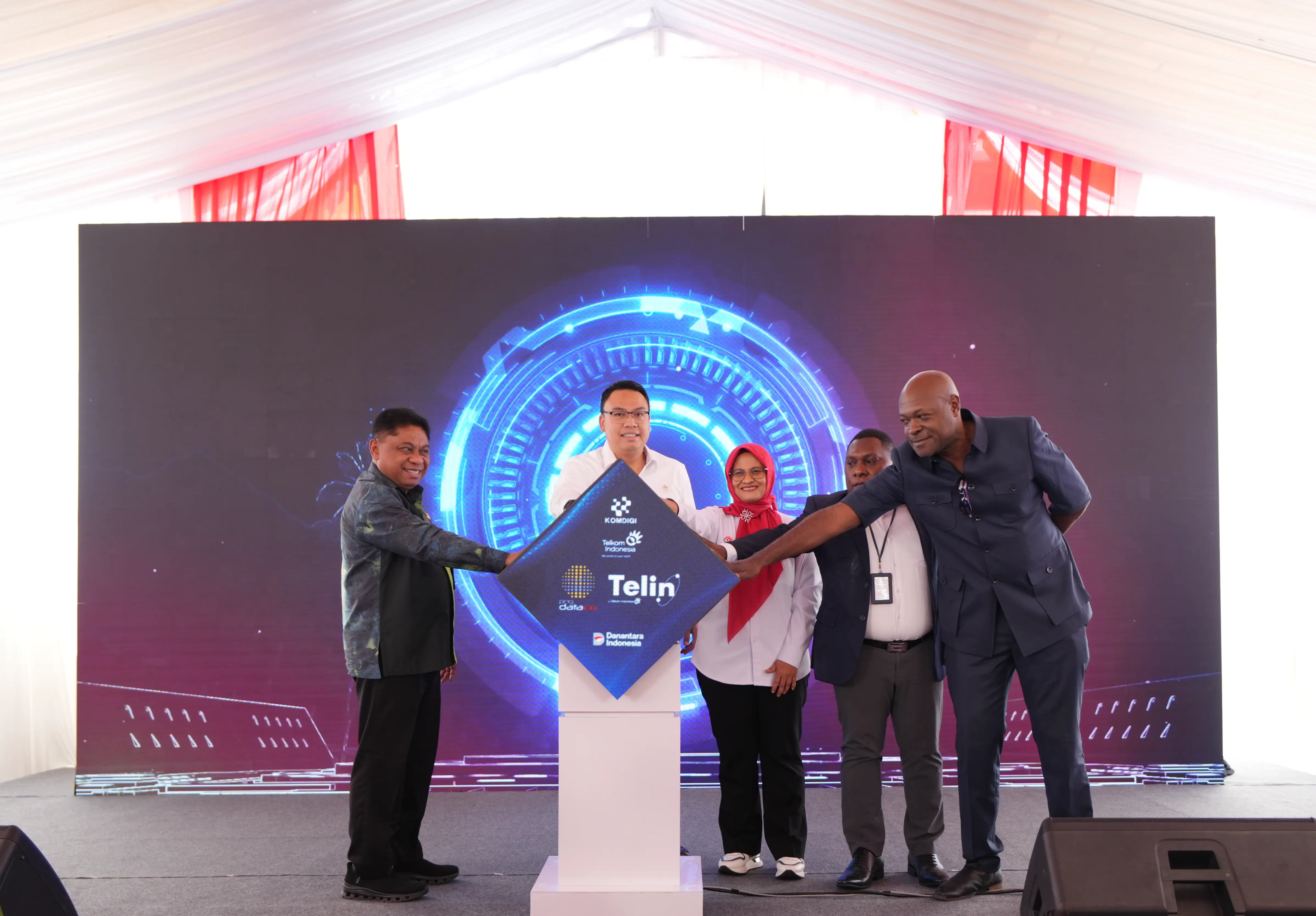 TelkomGroup Resmikan Kabel Laut Pukpuk: Jembatan Digital Pertama yang Menghubungkan Indonesia – Papua Nugini