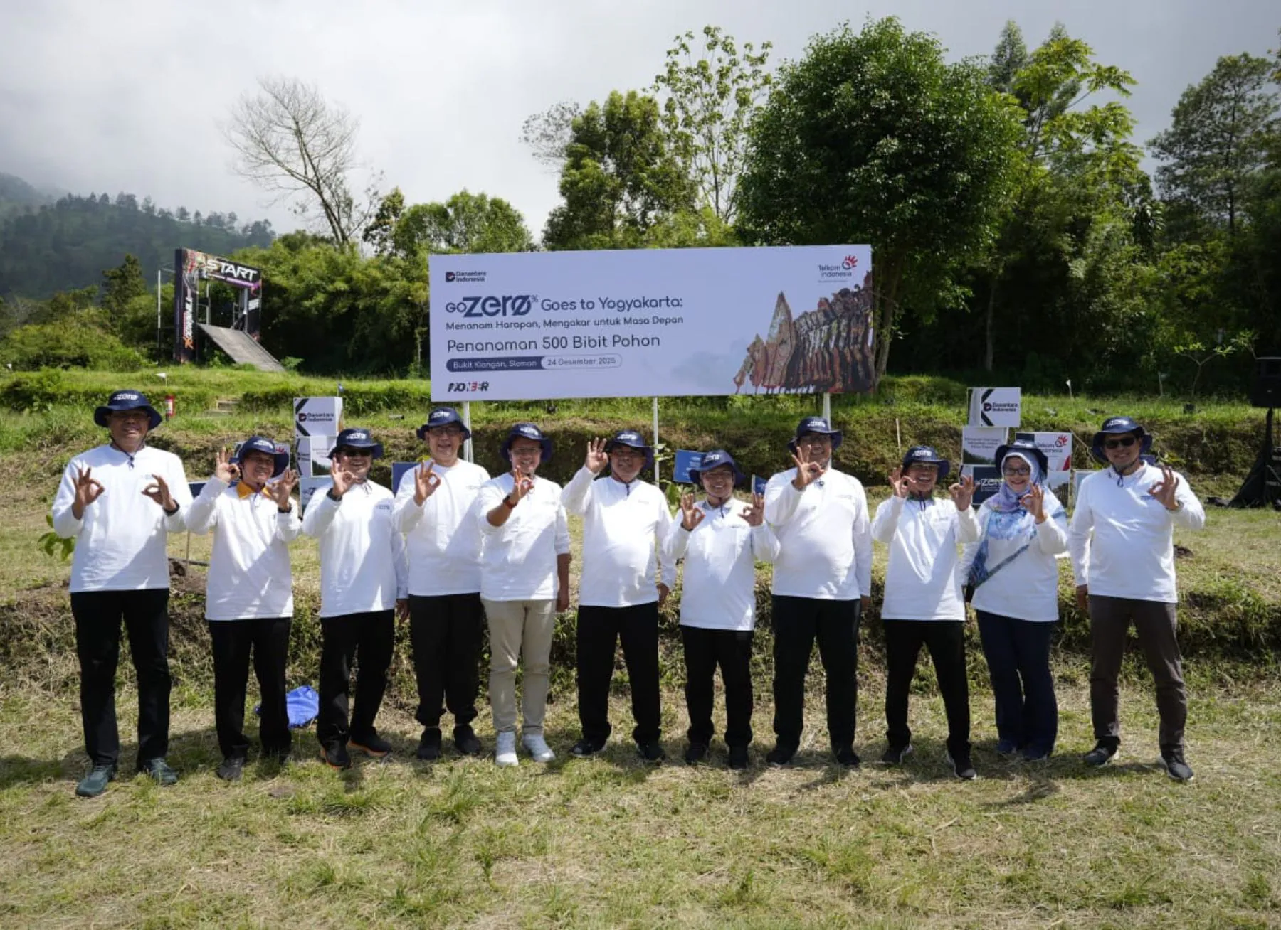 GoZero% Goes to Yogyakarta: Telkom Hijaukan Lahan Lewat Aksi Penanaman Pohon