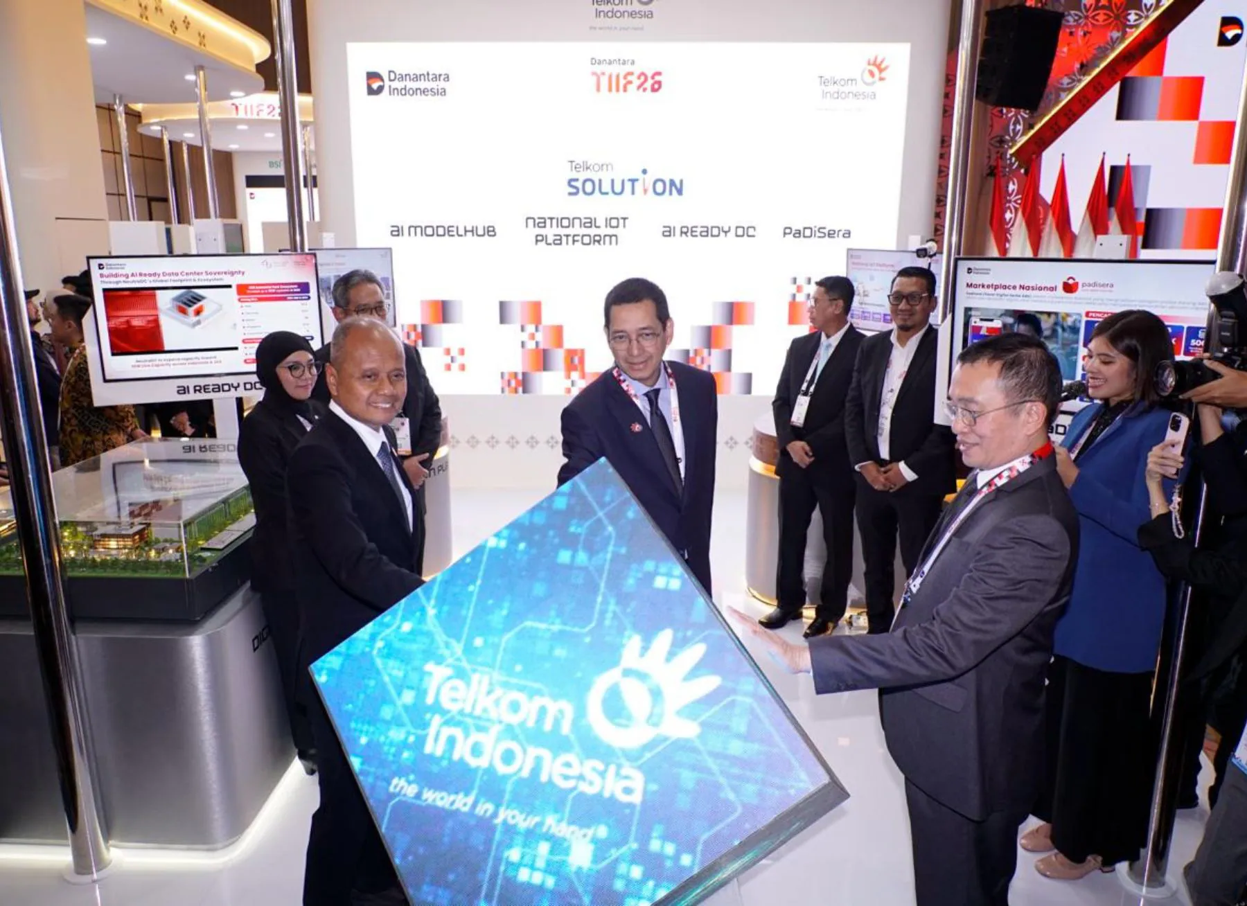 TelkomGroup Luncurkan Pengembangan Sovereign Digital Technology di DTIIF 2026